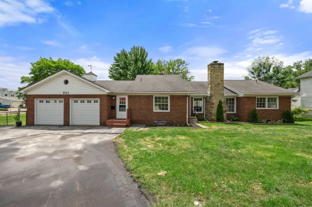 71469 323452 YwC0r 1CggHCHnXoH8P 7sogl TFkkz75S6tjjnORvo 672512d437c8f.jpg